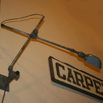 OC White task light3