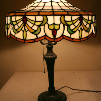 Leaded glass table lamp